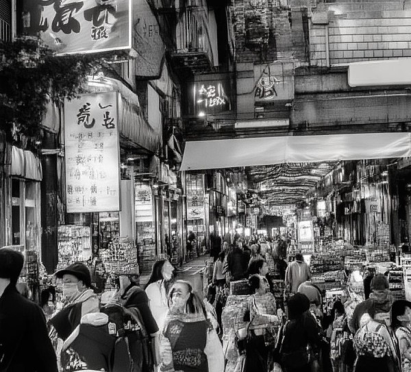 合肥京商商贸城店招餐厅服务员，烟火气里的日常坚守与温暖服务瞬间